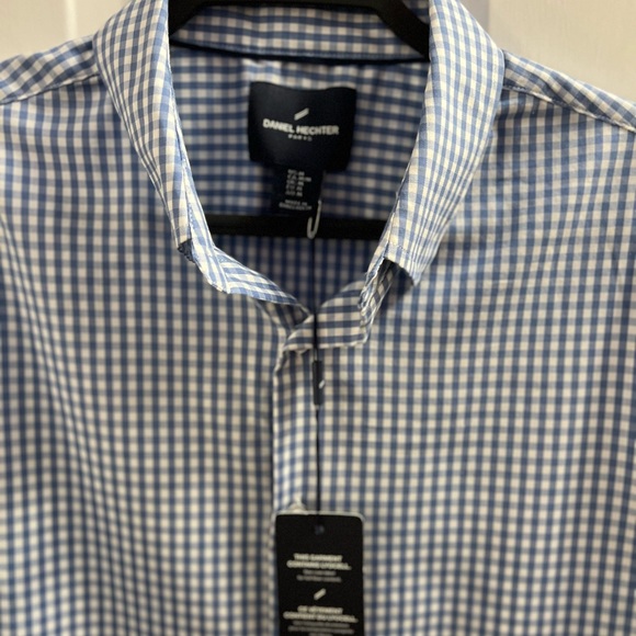 DANIEL HECHTER SHIRT, Menโs Size M, Blue & White Check Short Sleeve Button Down. - Picture 3 of 11